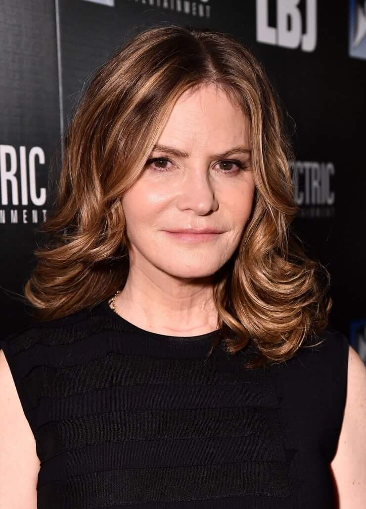 Jennifer jason leigh boobs